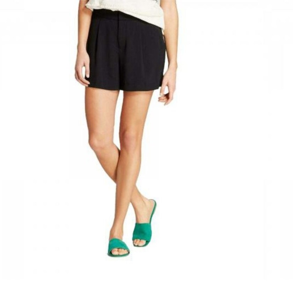 A New Day Women’s Pleated Shorts Size 2
